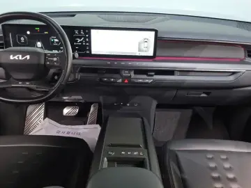 2023 Kia EV9 с пробегом 73 683 км