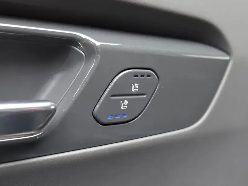 2023 Kia EV9 с пробегом 73 683 км