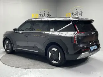 2024 Kia EV9 с пробегом 67 398 км
