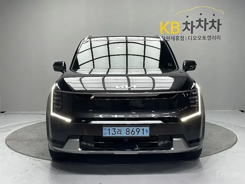 2024 Kia EV9 с пробегом 67 398 км