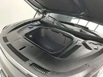 2024 Kia EV9 с пробегом 67 398 км