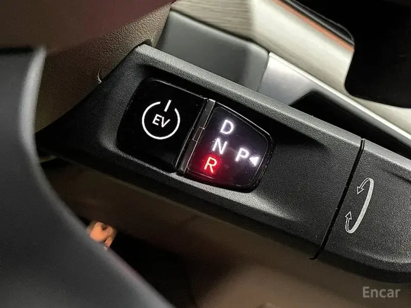2024 Kia EV9 с пробегом 67 398 км