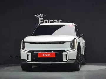 2025 Kia EV9 с пробегом 6 696 км