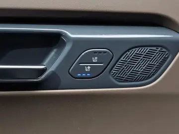 2025 Kia EV9 с пробегом 6 696 км