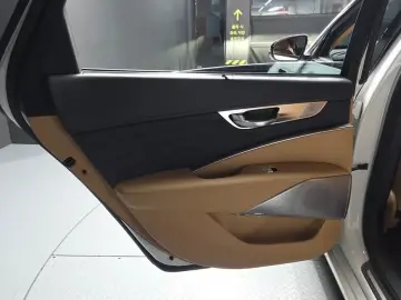 2022 Kia K9 с пробегом 82 448 км