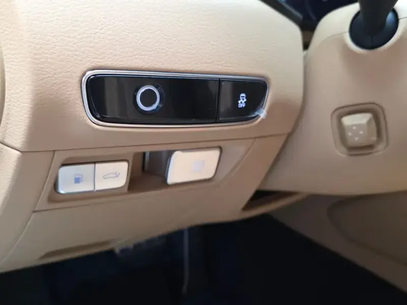 2022 Kia K9 с пробегом 82 448 км