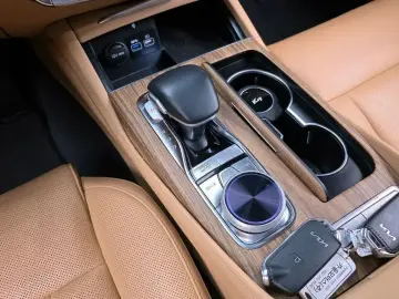 2021 Kia K9 с пробегом 42 824 км