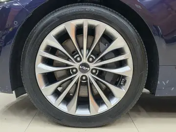 2022 Kia K9 с пробегом 76 703 км