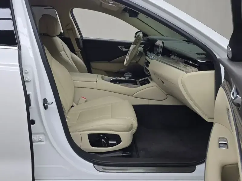 2022 Kia K9 с пробегом 28 279 км