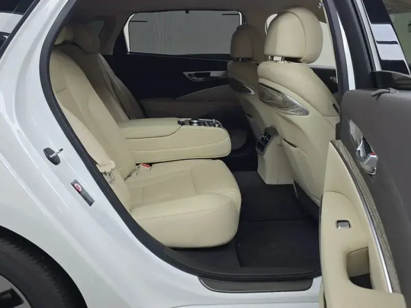 2022 Kia K9 с пробегом 28 279 км