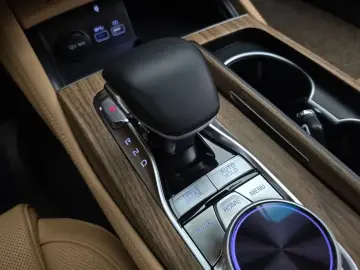 2022 Kia K9 с пробегом 38 073 км