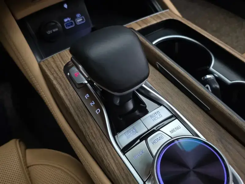 2022 Kia K9 с пробегом 38 073 км