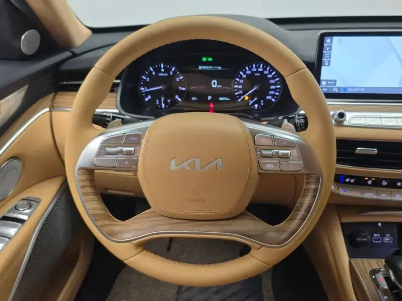 2022 Kia K9 с пробегом 38 073 км