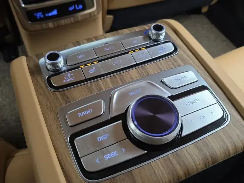 2022 Kia K9 с пробегом 38 073 км