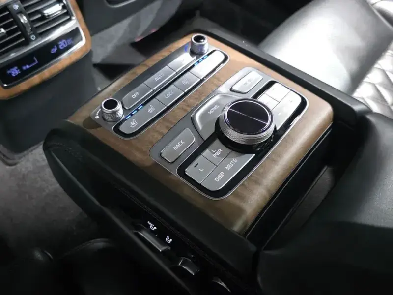 2023 Kia K9 с пробегом 50 688 км