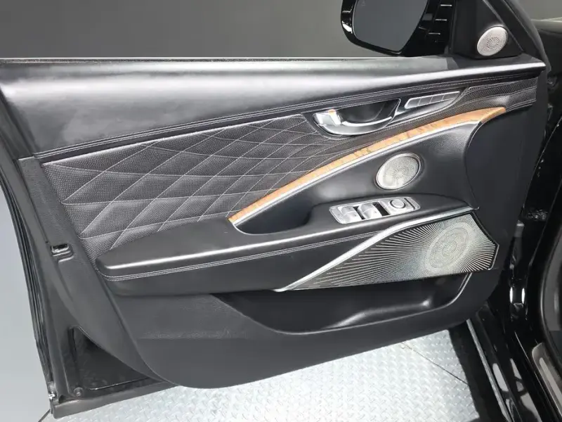 2023 Kia K9 с пробегом 50 688 км