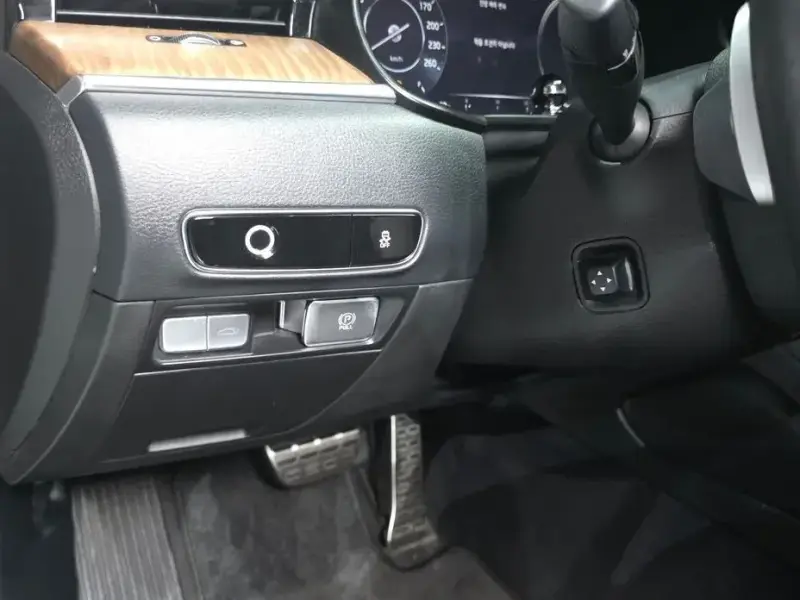 2023 Kia K9 с пробегом 50 688 км