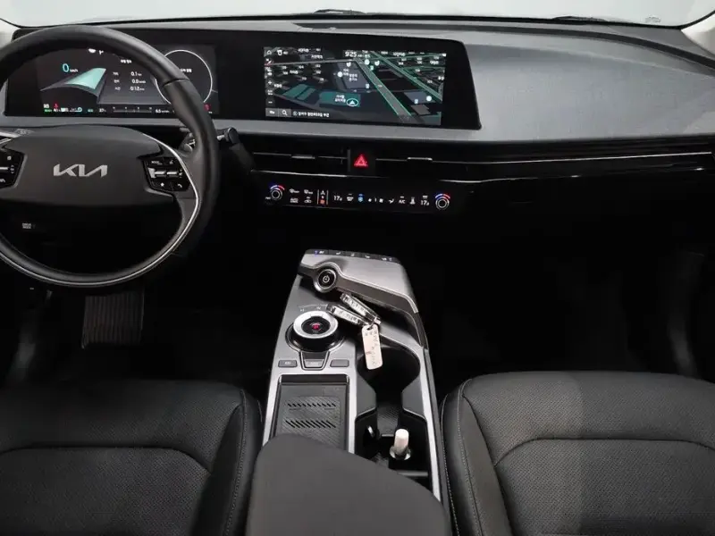 2022 Kia EV6 с пробегом 24 991 км