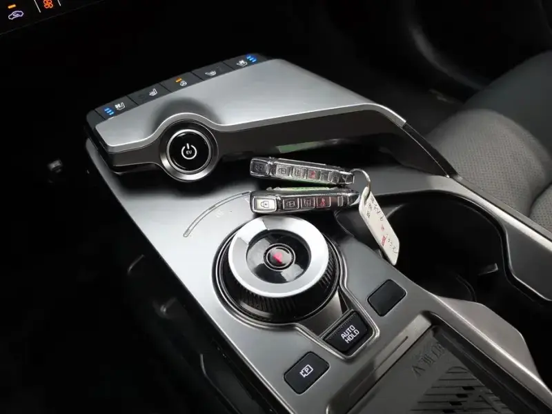 2022 Kia EV6 с пробегом 24 991 км