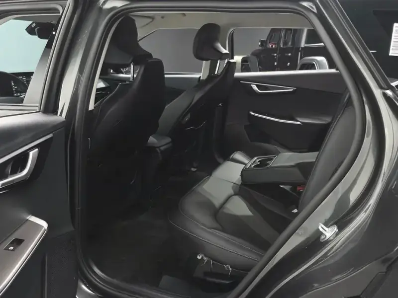 2022 Kia EV6 с пробегом 24 991 км