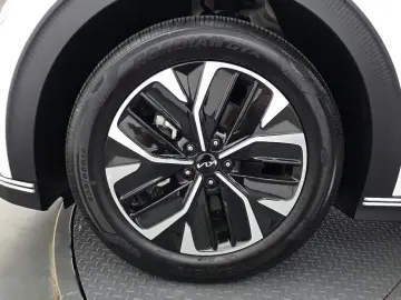 2024 Kia EV6 с пробегом 38 513 км