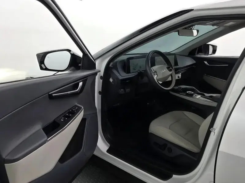 2024 Kia EV6 с пробегом 38 513 км