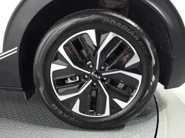 2024 Kia EV6 с пробегом 38 513 км