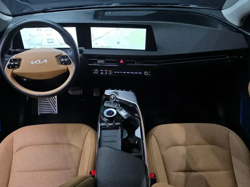 2023 Kia EV6 с пробегом 45 035 км