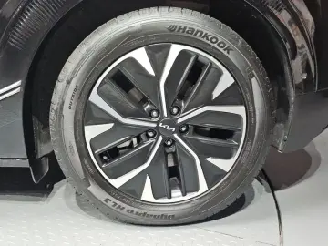 2023 Kia EV6 с пробегом 45 035 км