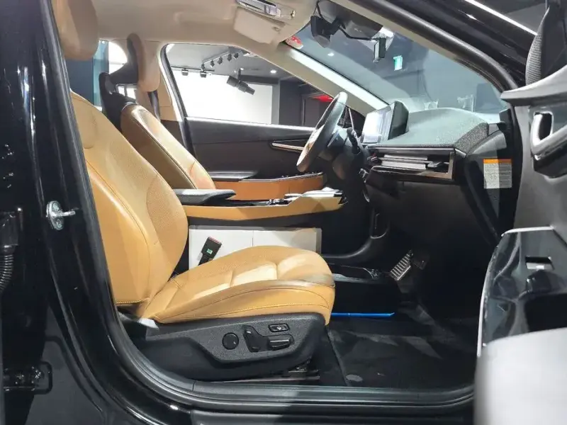 2023 Kia EV6 с пробегом 45 035 км