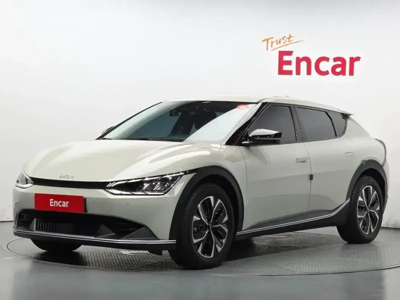 2023 Kia EV6 с пробегом 22 883 км