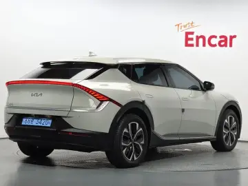 2023 Kia EV6 с пробегом 22 883 км