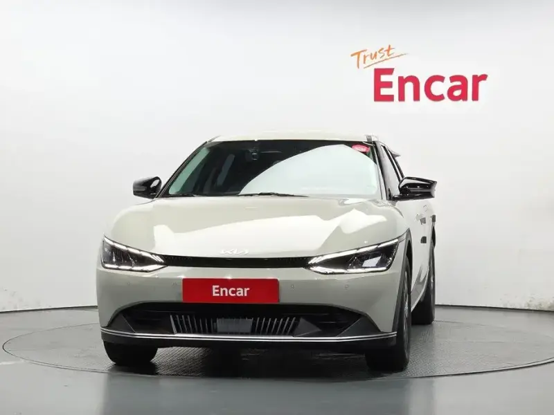 2023 Kia EV6 с пробегом 22 883 км