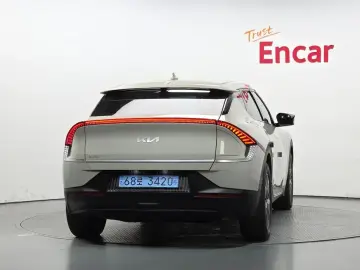2023 Kia EV6 с пробегом 22 883 км