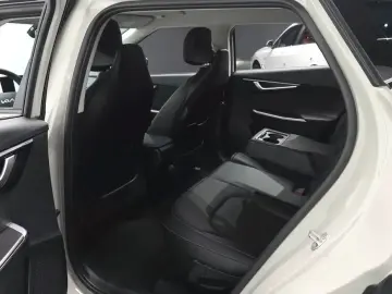 2023 Kia EV6 с пробегом 22 883 км
