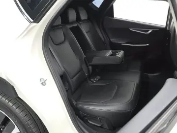 2023 Kia EV6 с пробегом 22 883 км