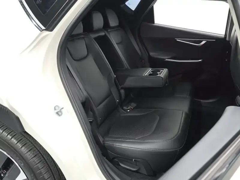 2023 Kia EV6 с пробегом 22 883 км