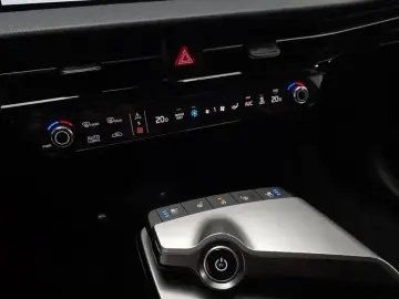 2023 Kia EV6 с пробегом 22 883 км