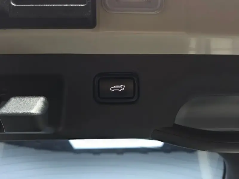 2023 Kia EV6 с пробегом 22 883 км