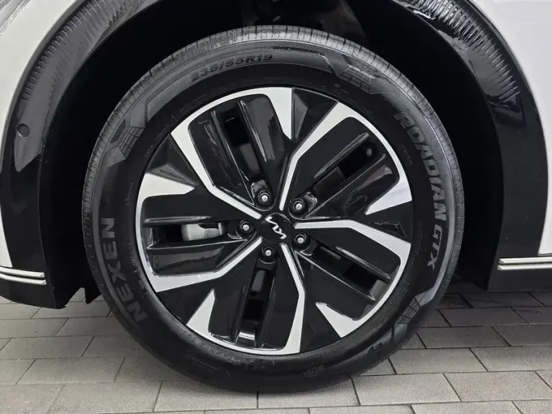 2024 Kia EV6 с пробегом 71 606 км