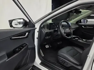 2024 Kia EV6 с пробегом 71 606 км