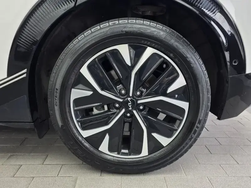 2024 Kia EV6 с пробегом 71 606 км