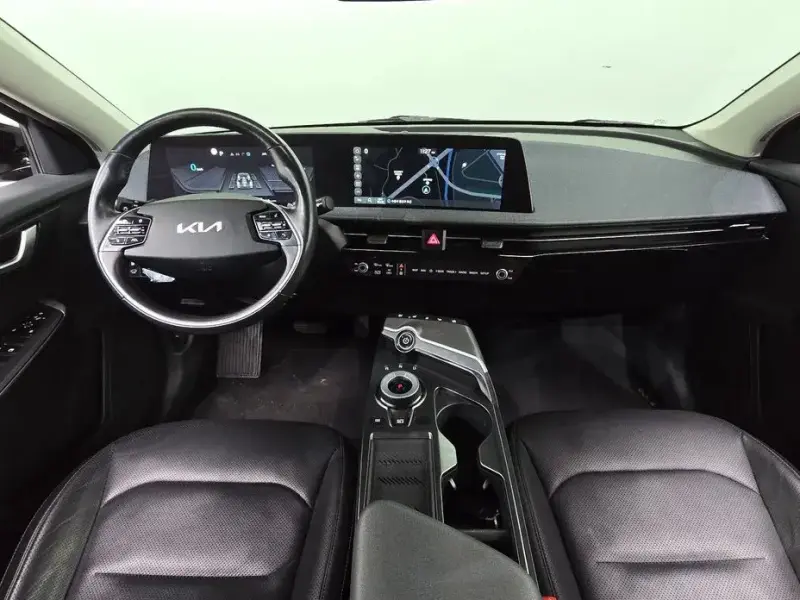 2022 Kia EV6 с пробегом 70 035 км
