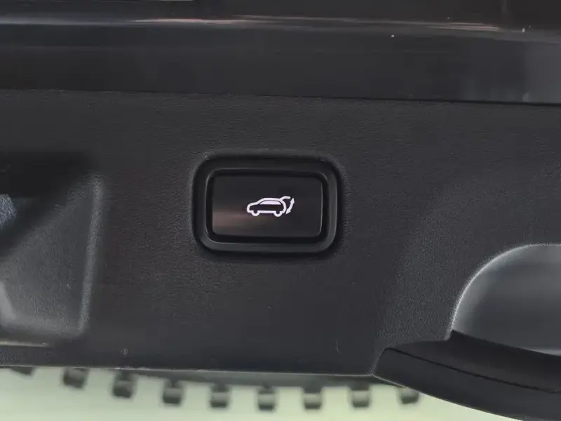 2022 Kia EV6 с пробегом 70 035 км