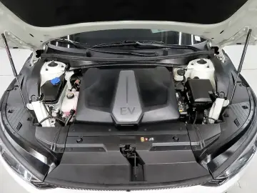 2022 Kia EV6 с пробегом 86 994 км