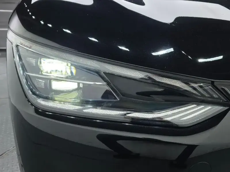 2022 Kia EV6 с пробегом 62 354 км