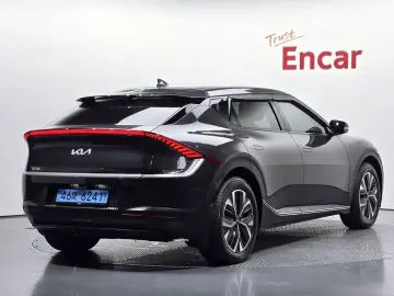 2022 Kia EV6 с пробегом 76 882 км