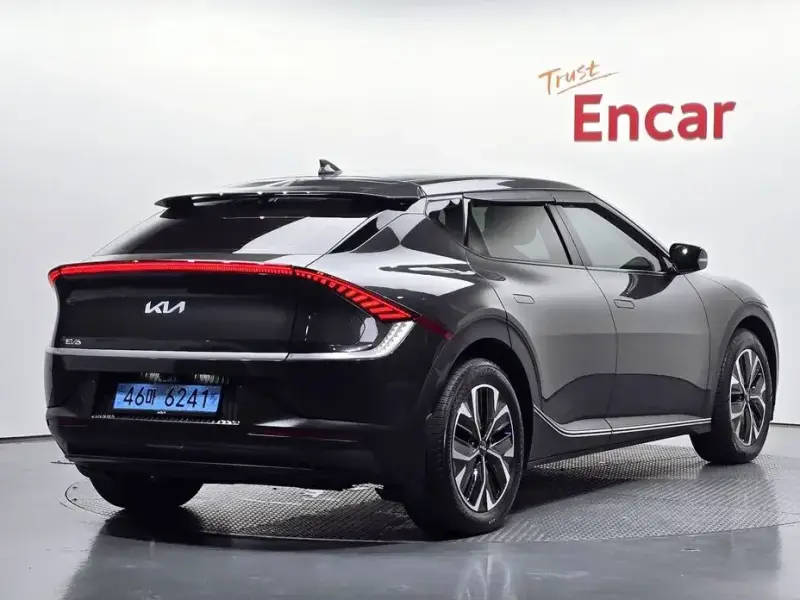 2022 Kia EV6 с пробегом 76 882 км