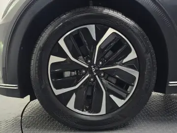 2022 Kia EV6 с пробегом 76 882 км