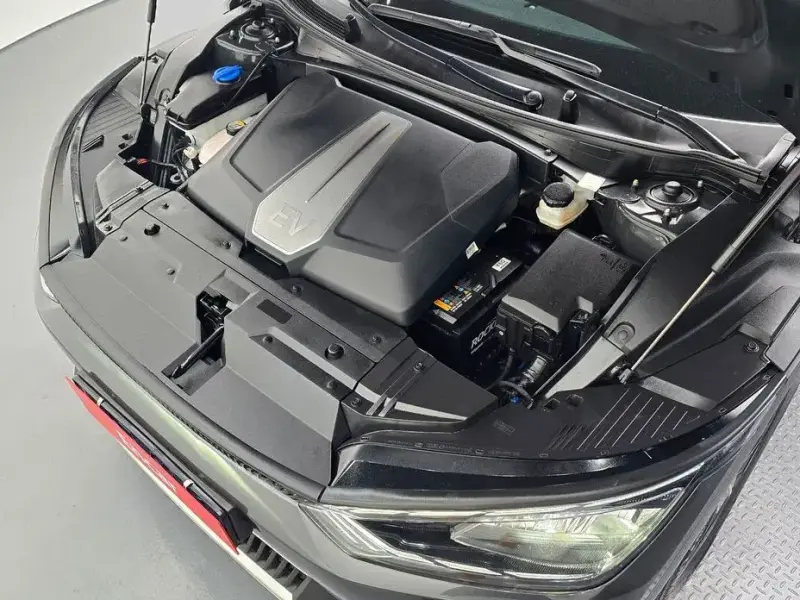 2022 Kia EV6 с пробегом 76 882 км